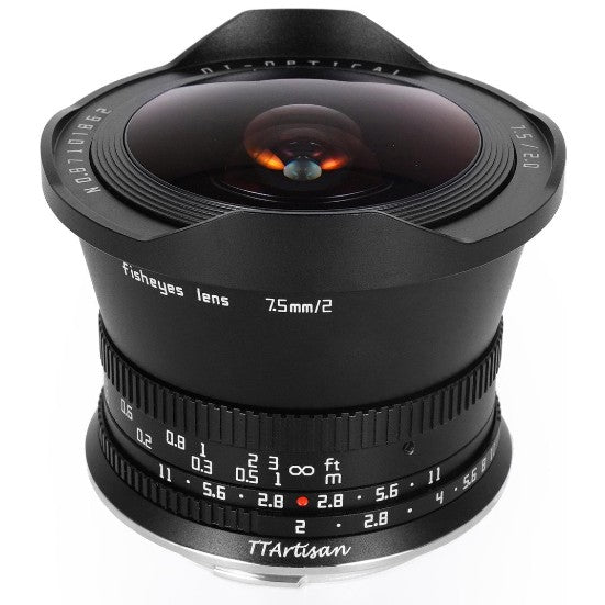 TTArtisan APS-C 7.5mm f/2.0 Canon RF-mount Black