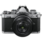Nikon Z fc + 28 f/2.8 Spécial Edition