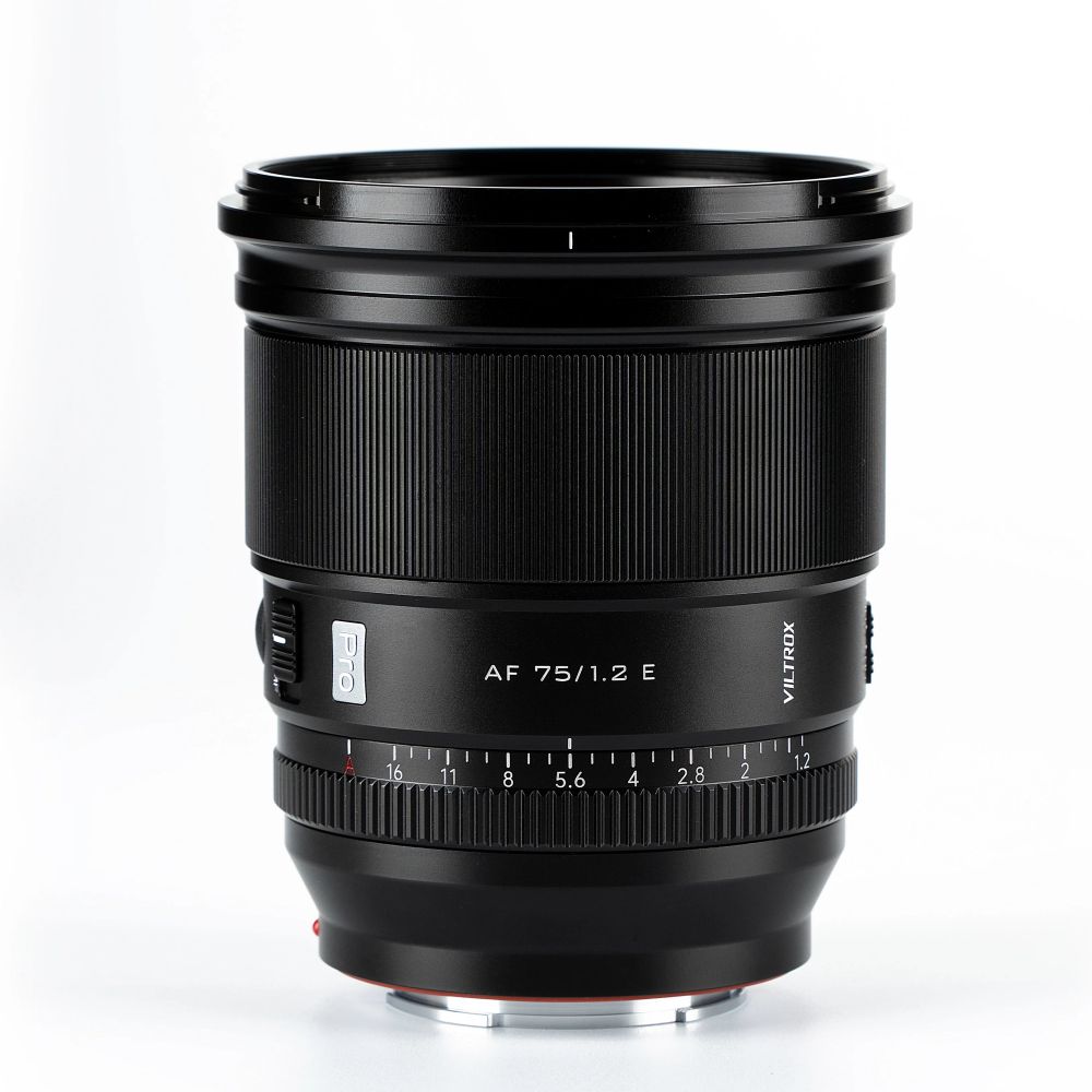 Viltrox PRO Niveau 75mm f/1.2 monture Sony E