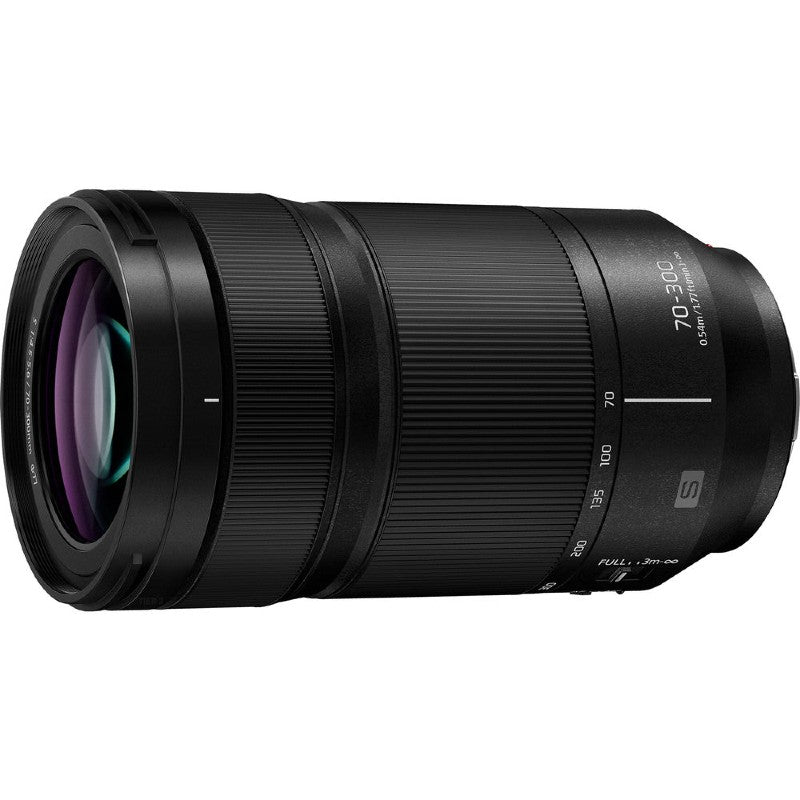 Panasonic Lumix DC-S5 II + Lumix S 70-300mm f/4.5-5.6 Macro OIS