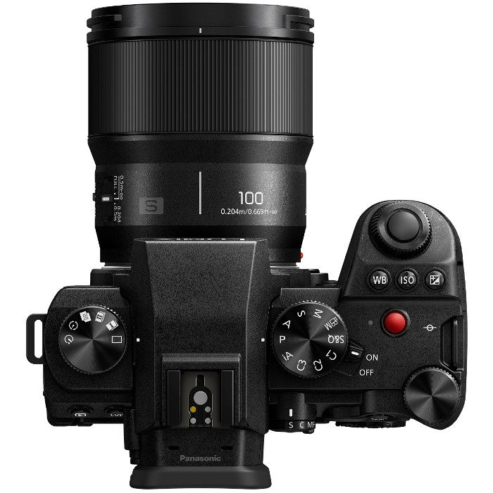 Panasonic Lumix DC-S5 IIX + Lumix S 100mm f/2.8 Macro