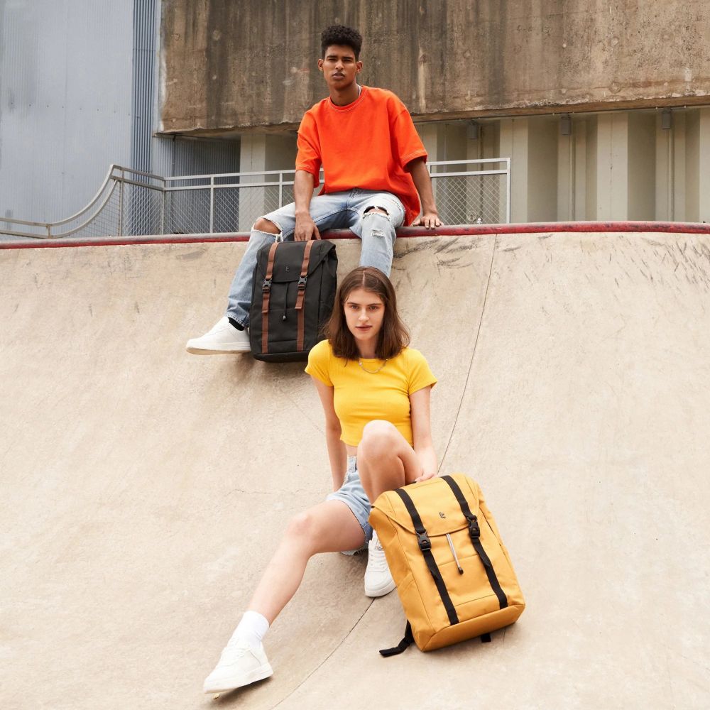 Tomtoc VintPack-TA1 22L Sac à dos pour ordinateur portable, jaune