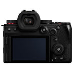 Panasonic Lumix DC-S5 II + SIGMA 24-70mm F2.8 DG DN II Art L-mount