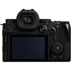 Panasonic Lumix DC-S5 IIX + Sigma 28-70mm f/2.8 DG DN Contemporary L-mount