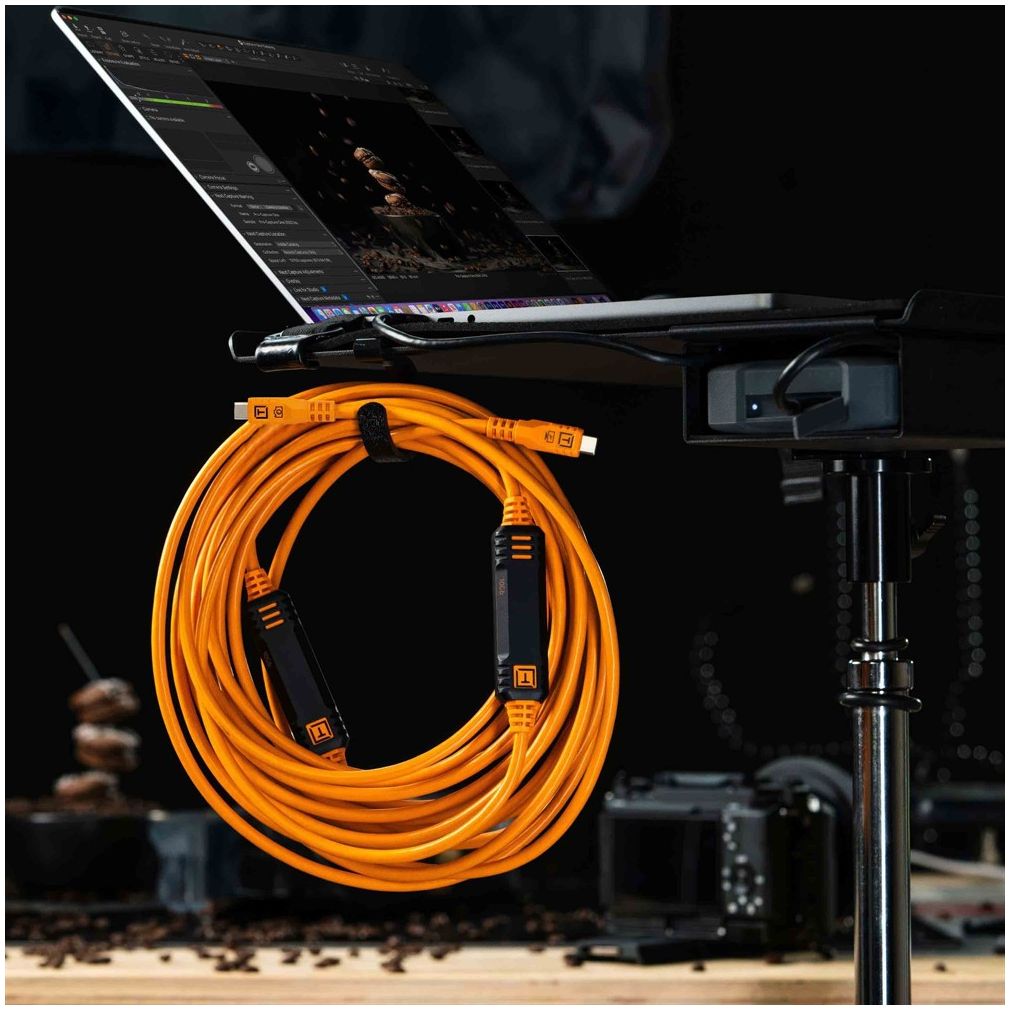 Tether Tools TetherPro Optima 10G USB-C, 31' (9,4m), Orange Droit