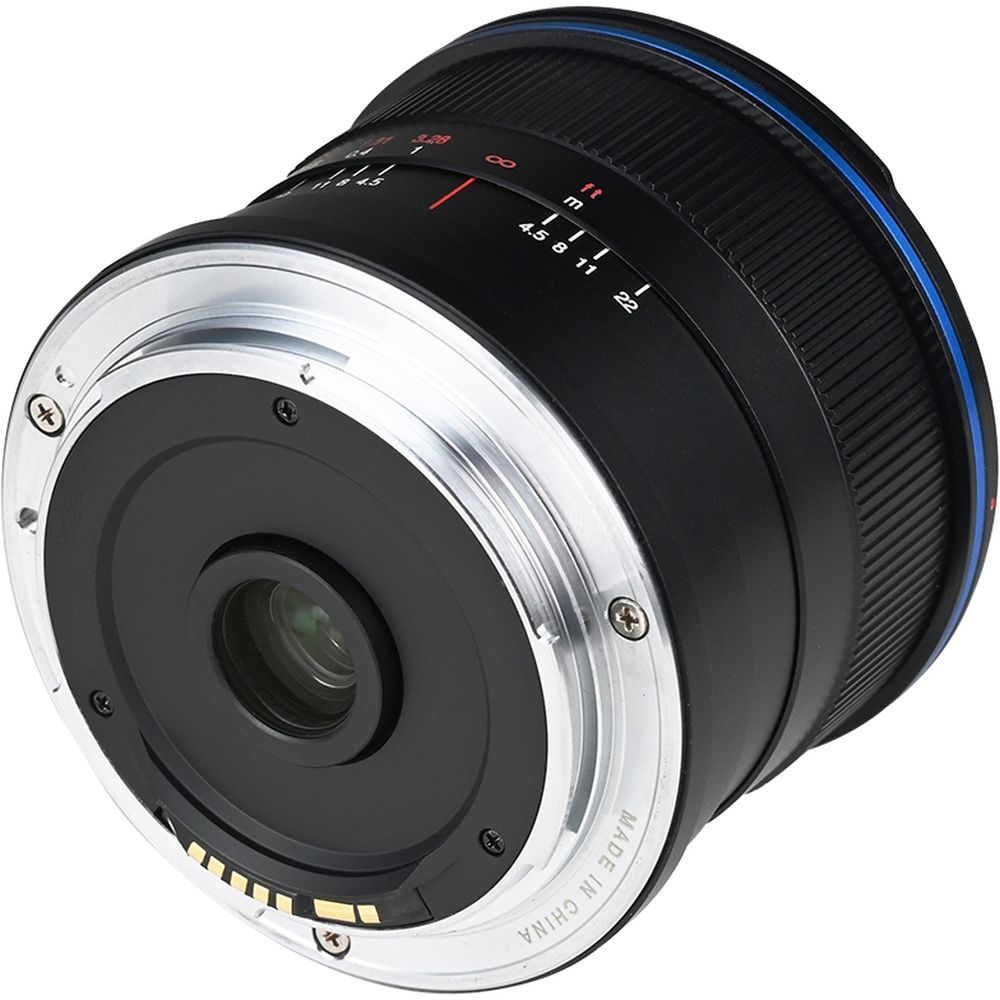 Laowa 15mm f/4.5 0.5x Grand Angle Macro pour Canon EF