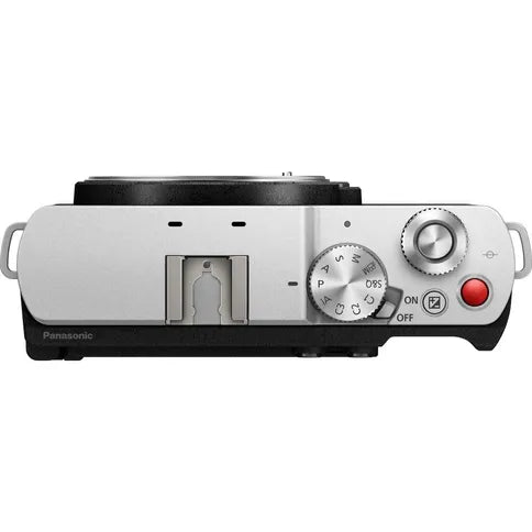 Panasonic Lumix S9 Argent/Noir + Lumix S 18-40mm f/4.5-6.3
