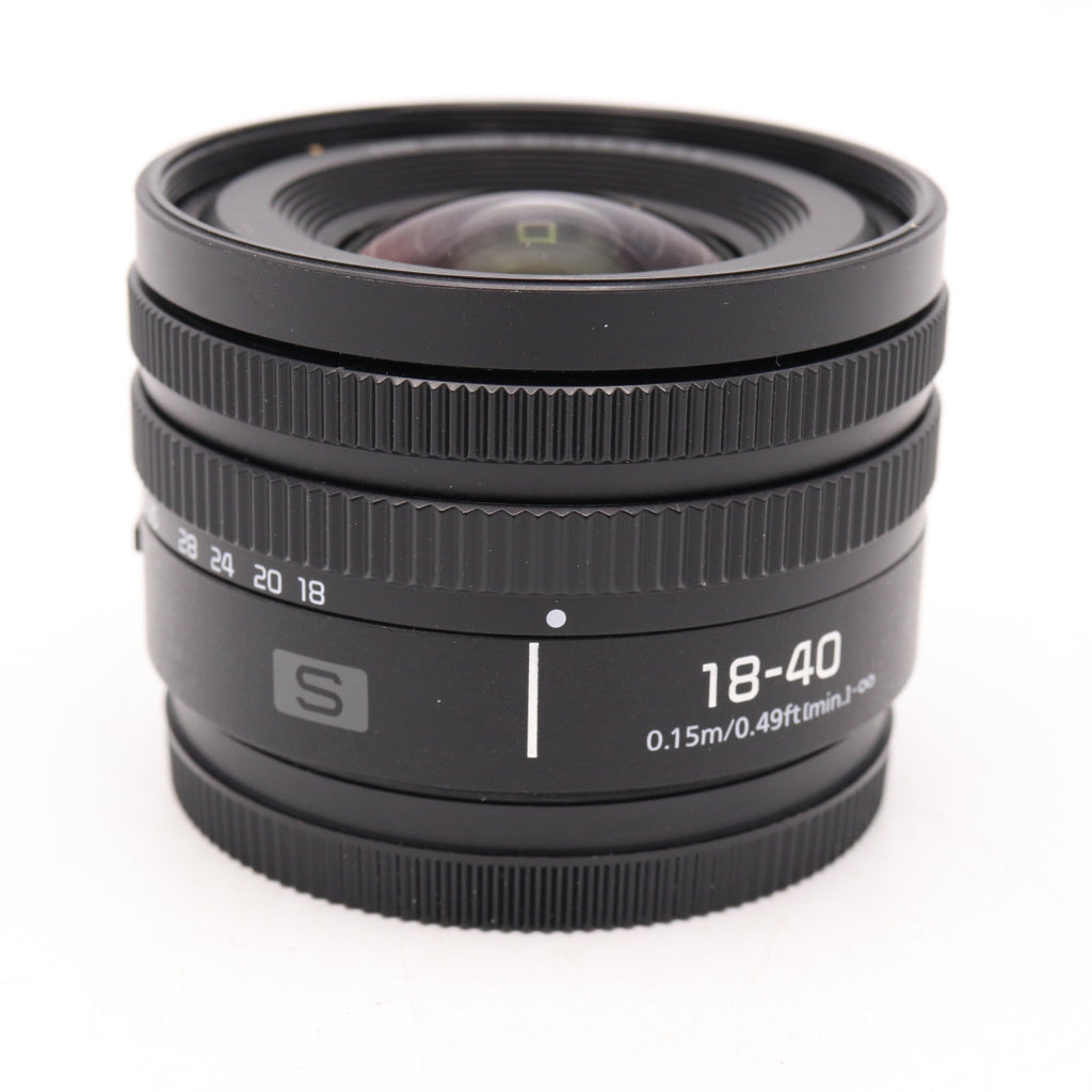 Panasonic LUMIX S 18-40mm F/4.5-6.3 used