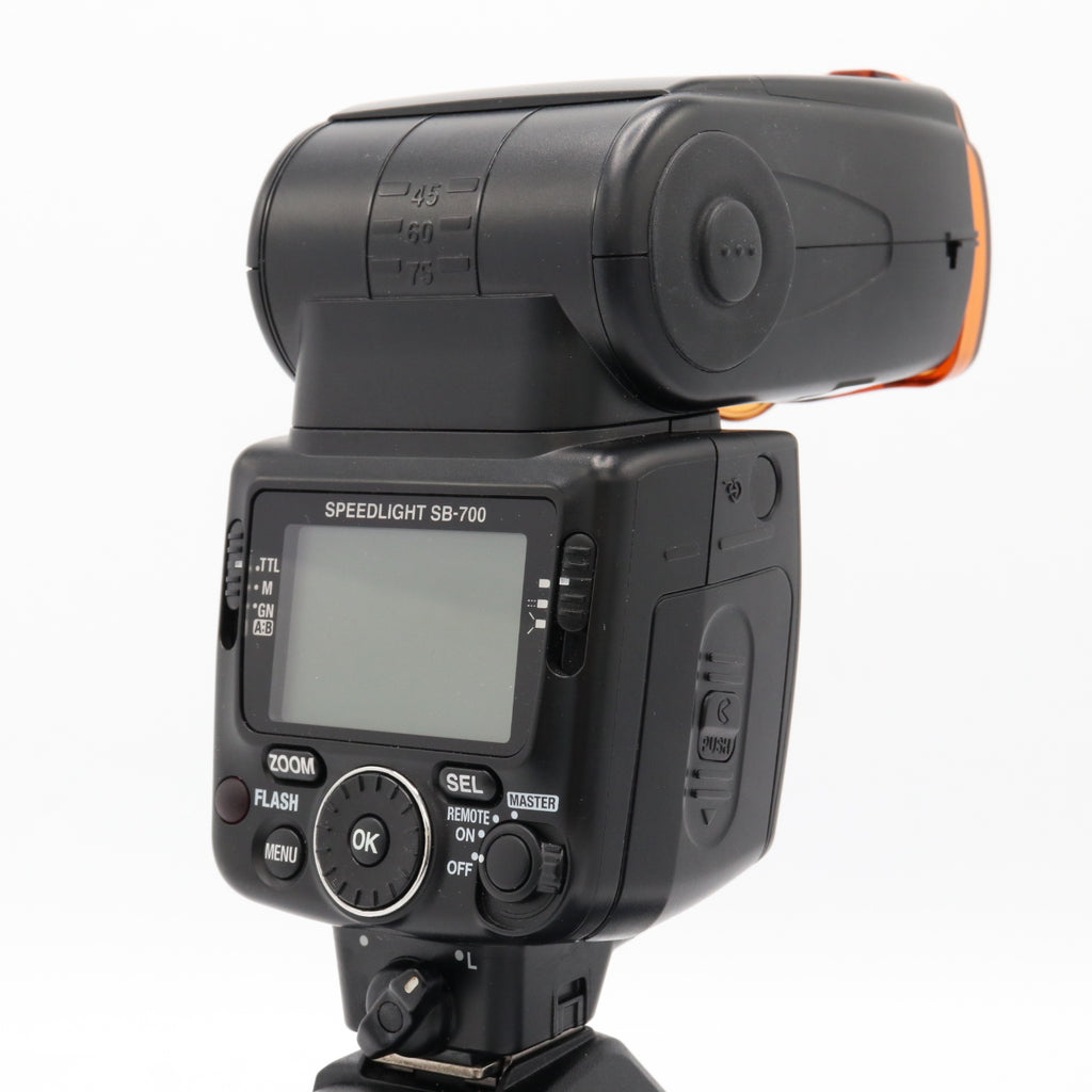 Nikon Speedlight SB-700 used