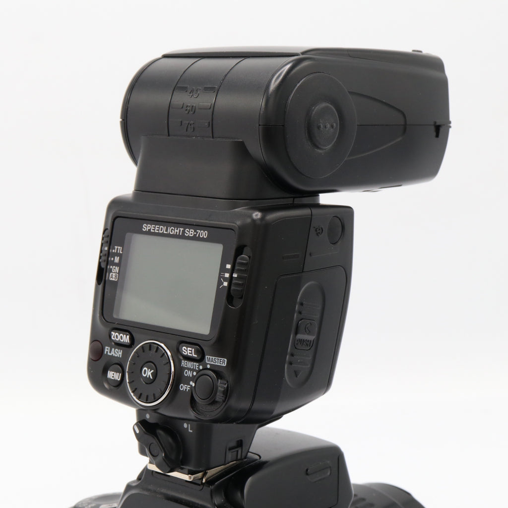 Nikon Speedlight SB-700 occasion