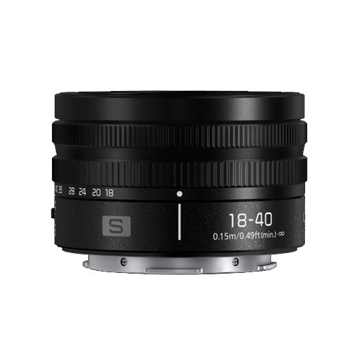 Panasonic Lumix S9 Titanium Black + Lumix S 18-40mm f/4.5-6.3