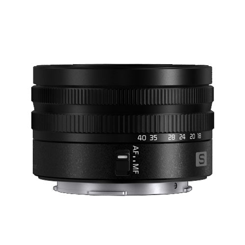 Panasonic Lumix S9 Titanium Black + Lumix S 18-40mm f/4.5-6.3