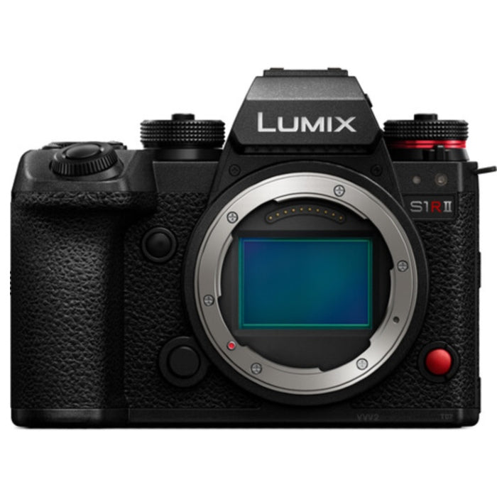 Panasonic Lumix DC-S1R mark II + Lumix S 70-300mm f/4.5-5.6 Macro OIS