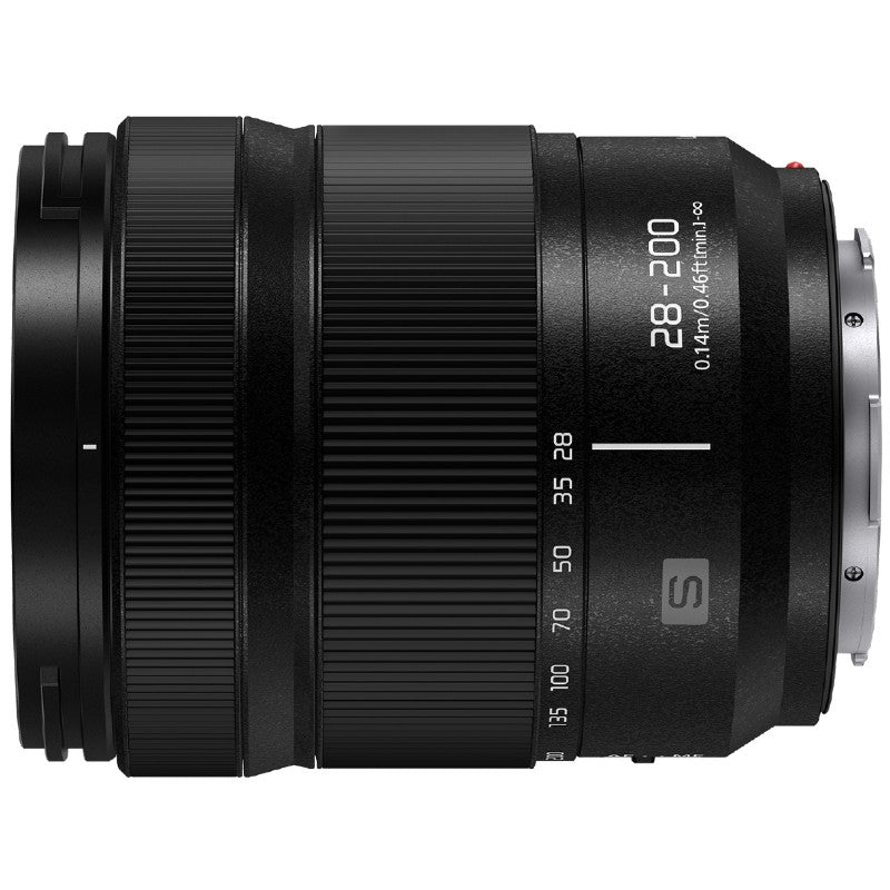 Panasonic Lumix DC-S1R mark II + Lumix S 28-200mm f/4-7.1 MACRO
