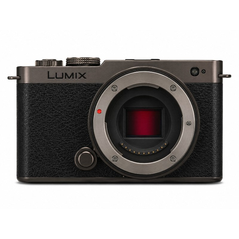 Panasonic Lumix S9 Body Titanium Black + Lumix S 40mm f/2.0 - Black