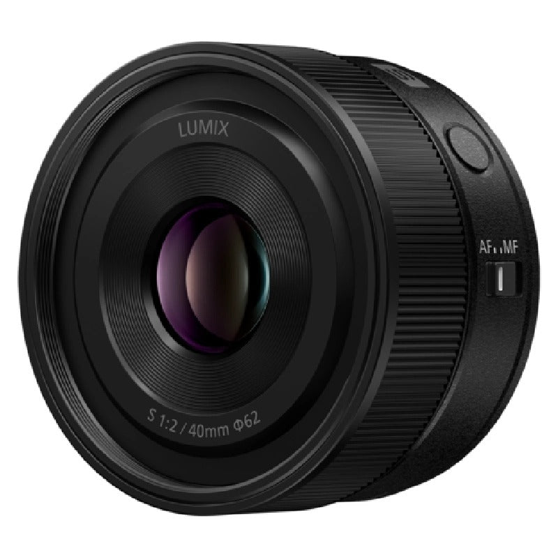 Panasonic Lumix S9 Body Titanium Black + Lumix S 40mm f/2.0 - Black