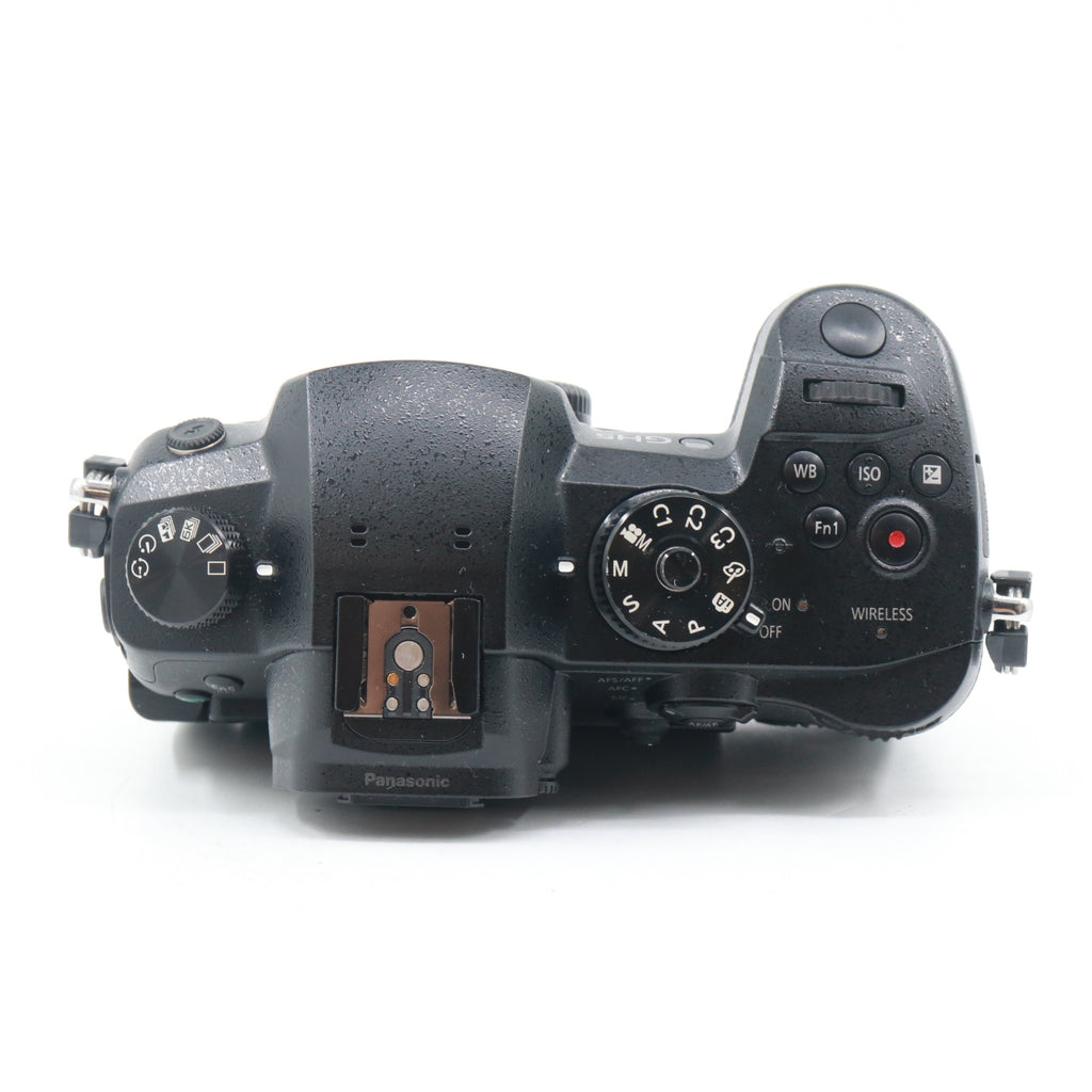 Panasonic Lumix DMC-GH5 body used