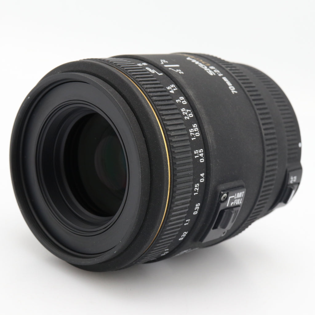Sigma 70mm f/2.8 EX DG Macro Canon used