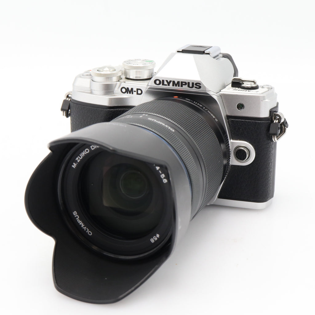Olympus OM-D E-M10 mark III silver + M.Zuiko Digital ED 14-150mm f/4-5.6 II used