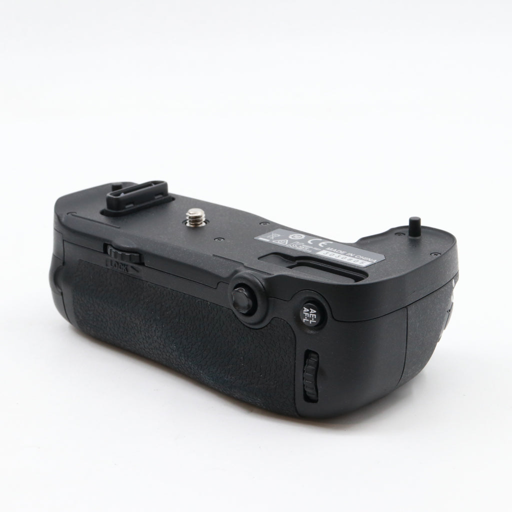Nikon MB-D16 batterygrip used