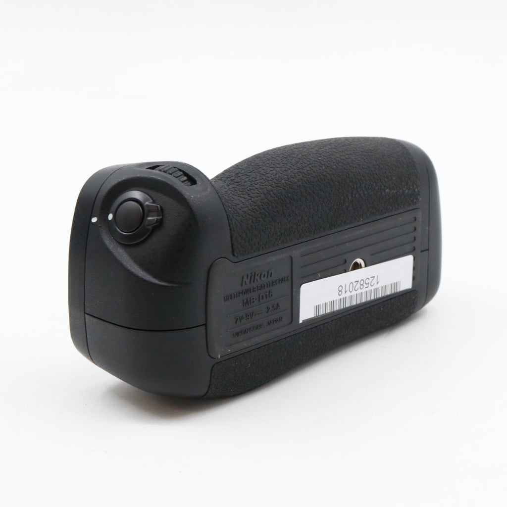 Nikon MB-D16 batterygrip used