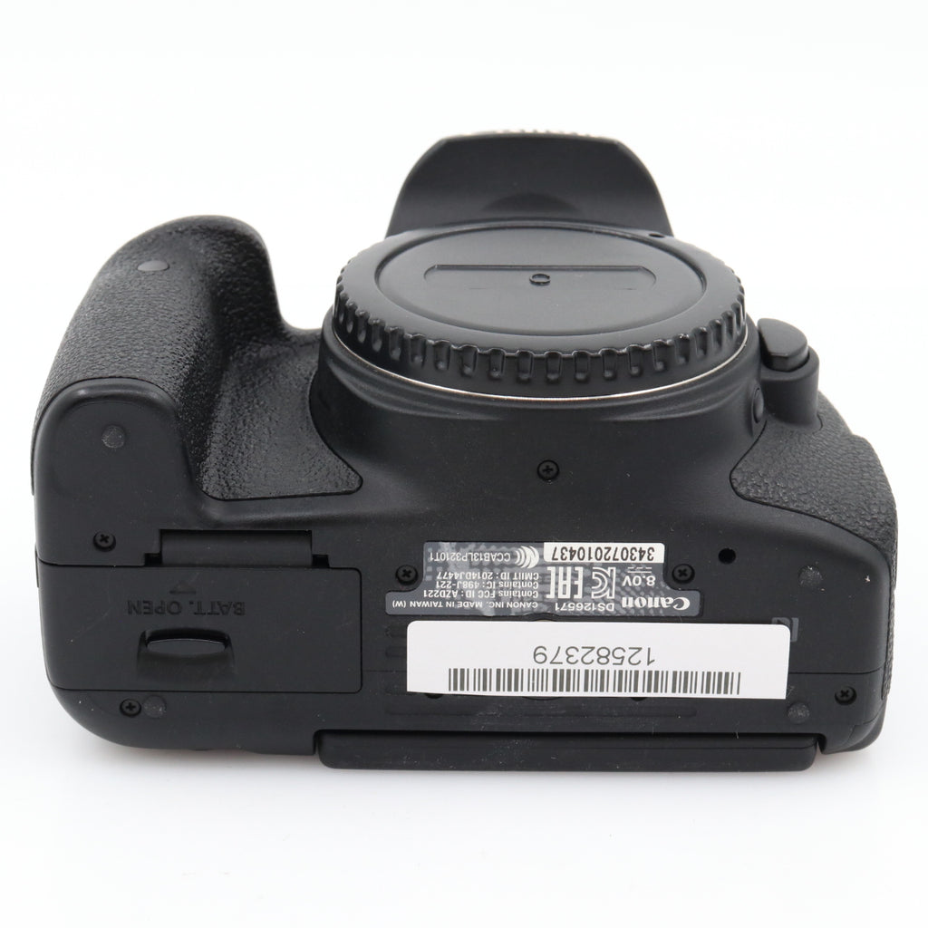 Canon EOS 750D body used