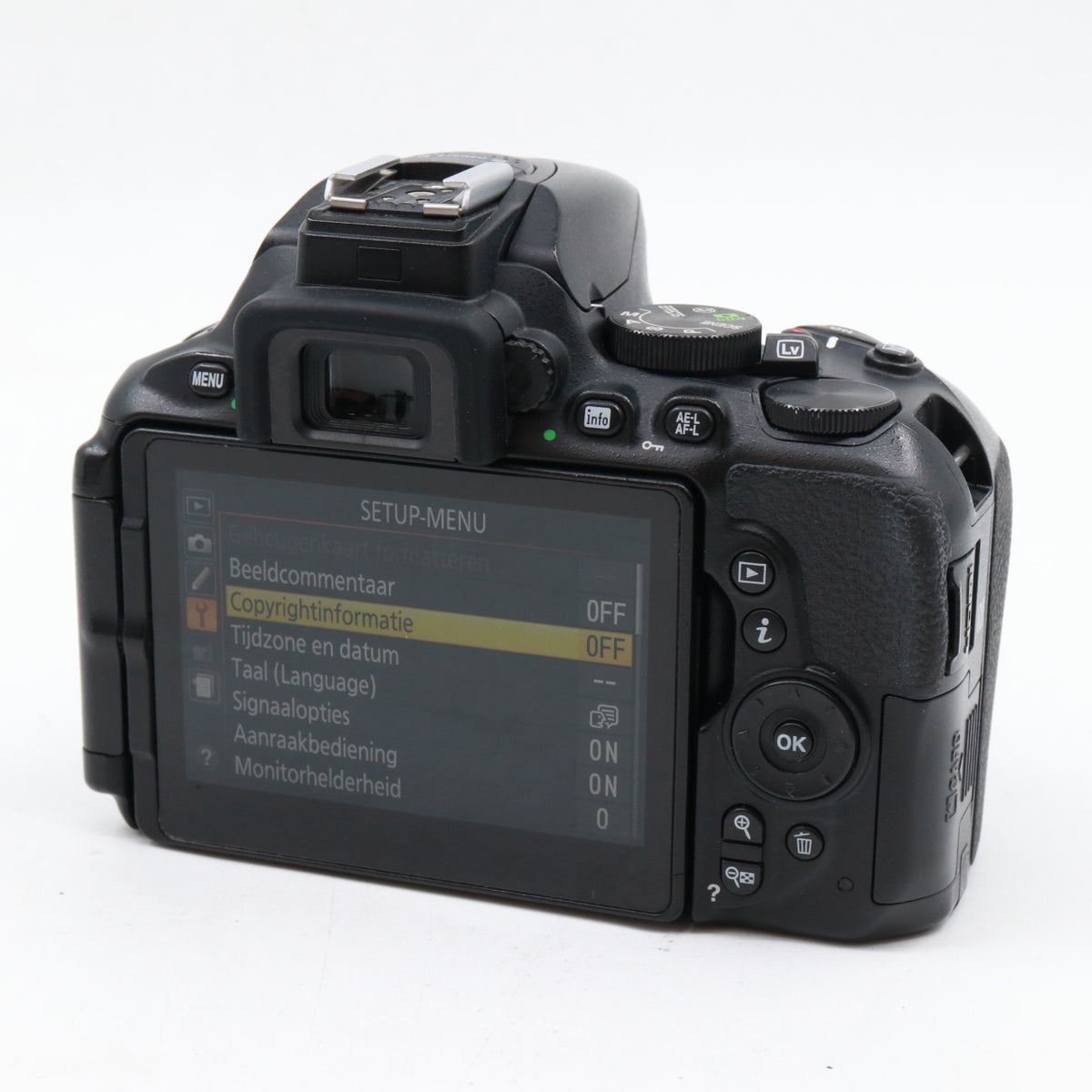 Nikon D5600 boîtier occasion