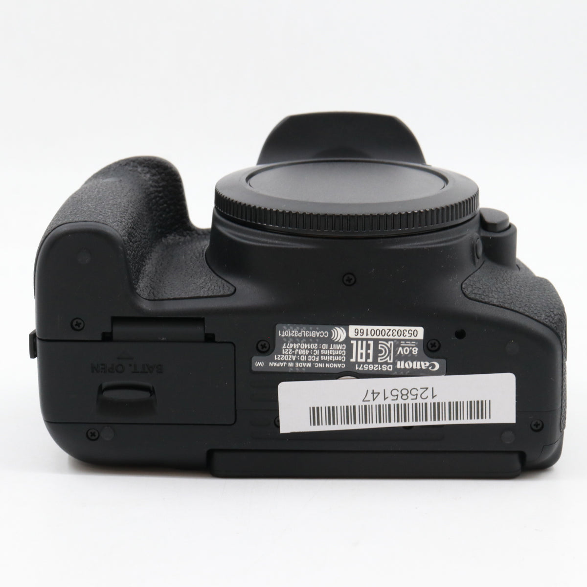 Canon EOS 750D body used