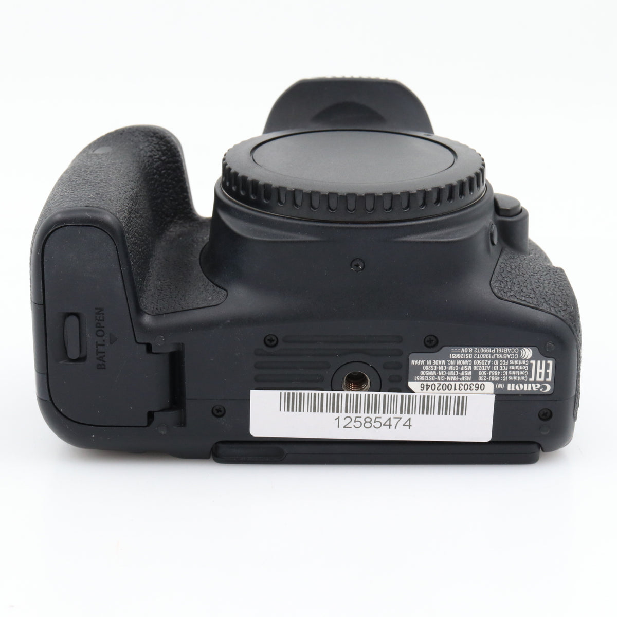 Canon EOS 77D body used
