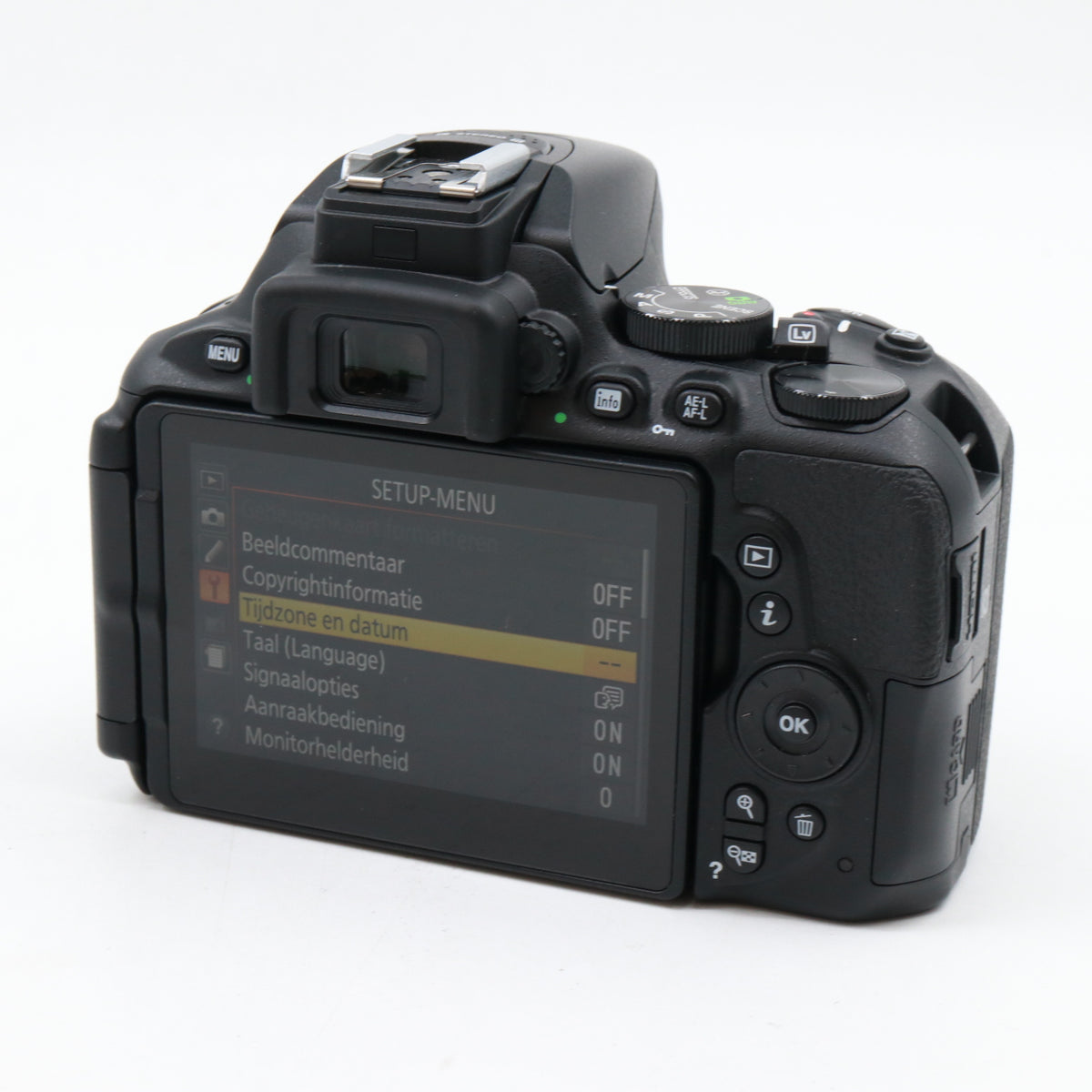 Nikon D5600 body used