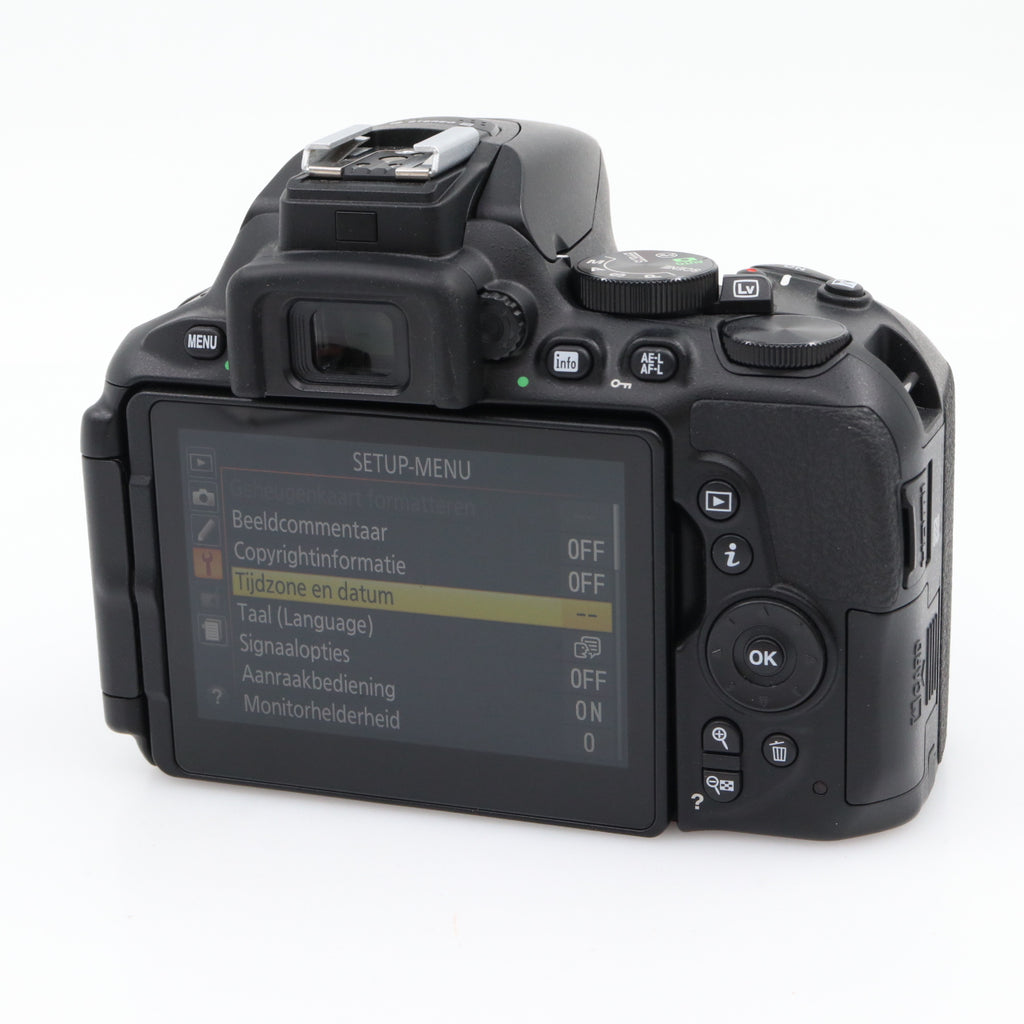 Nikon D5600 boîtier occasion