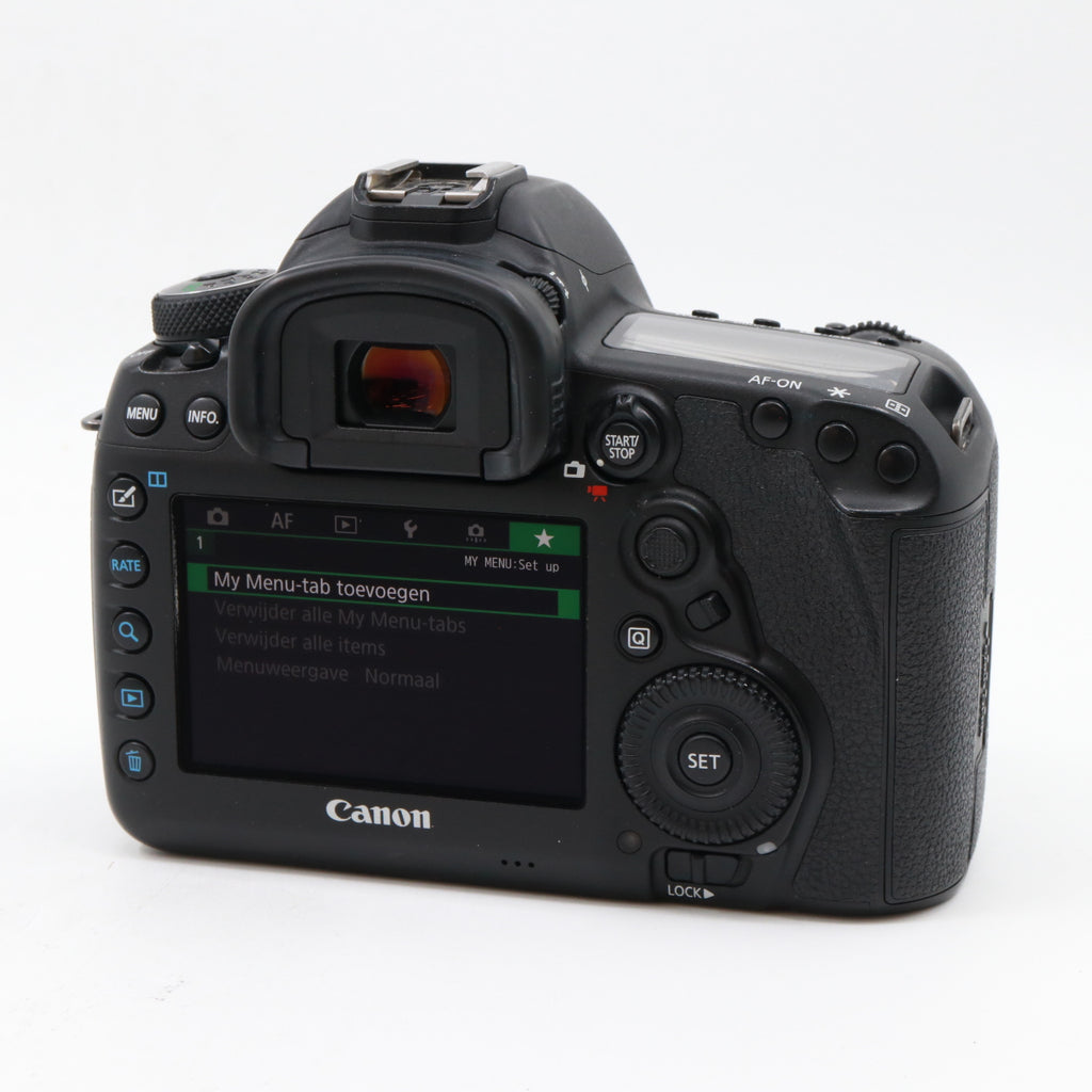 Canon EOS 5D Mark IV body used