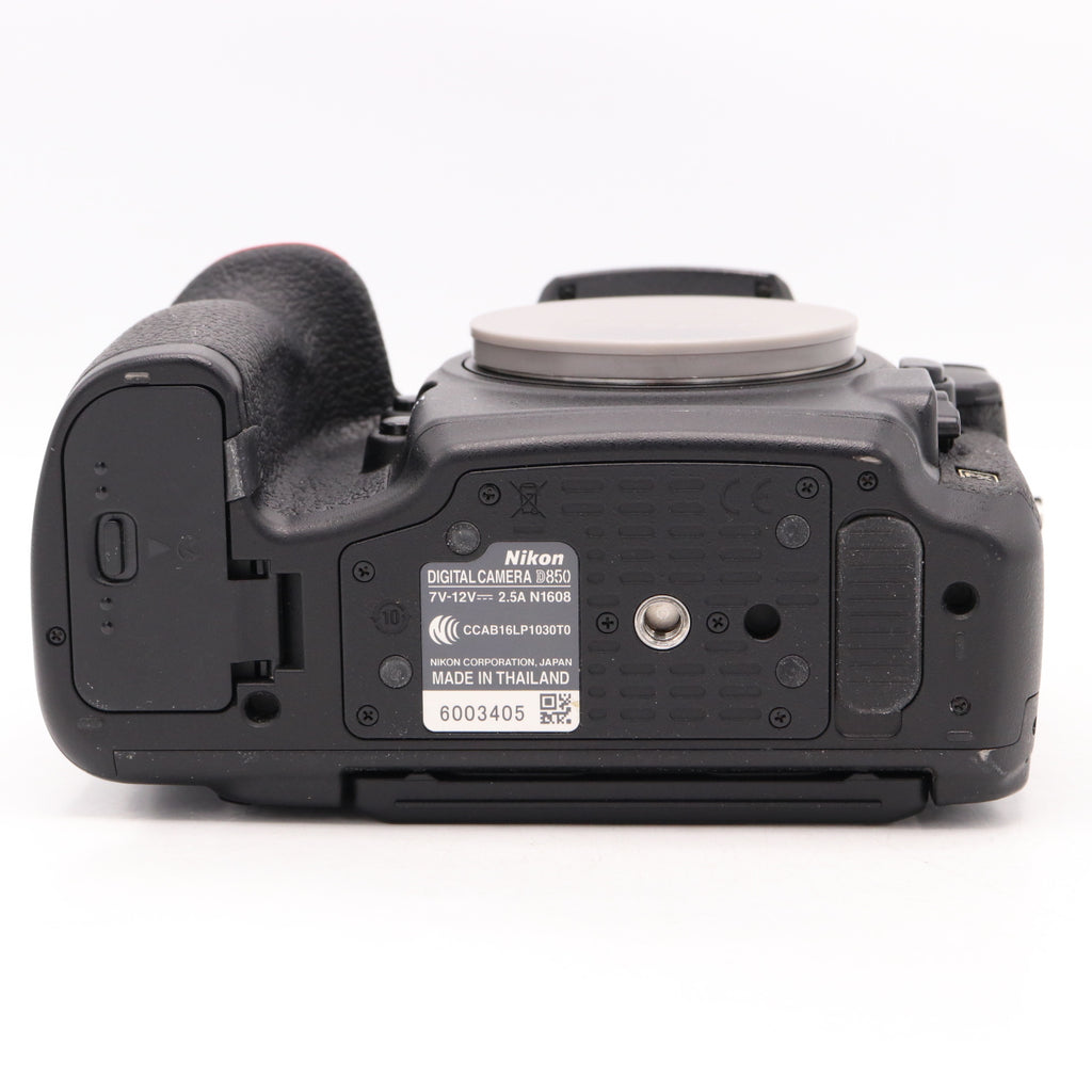Nikon D850 body used
