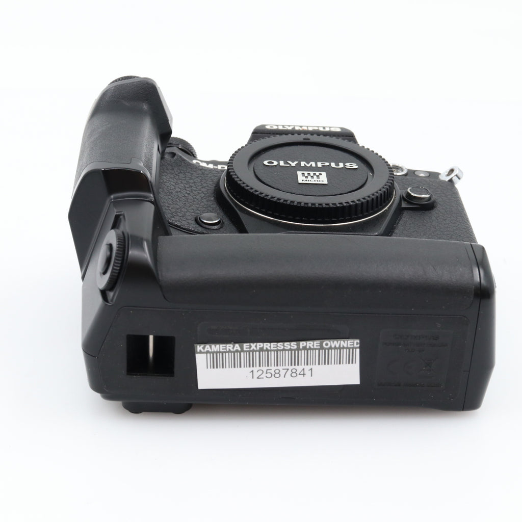 Olympus OM-D E-M5 Mark II + HLD-6P occasion