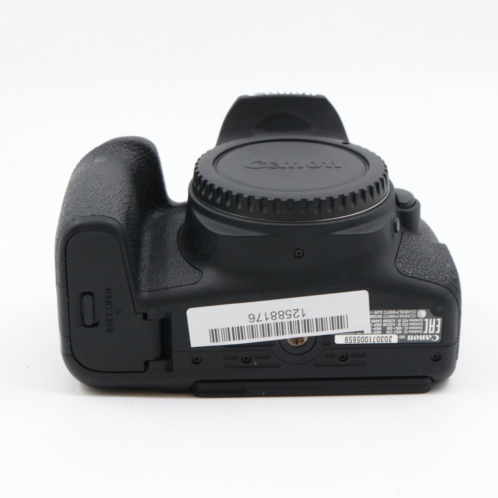 Canon EOS 800D body used