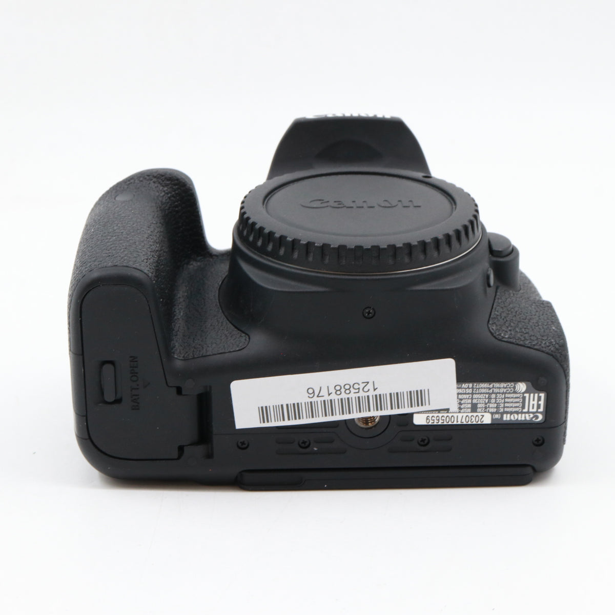 Canon EOS 800D body used