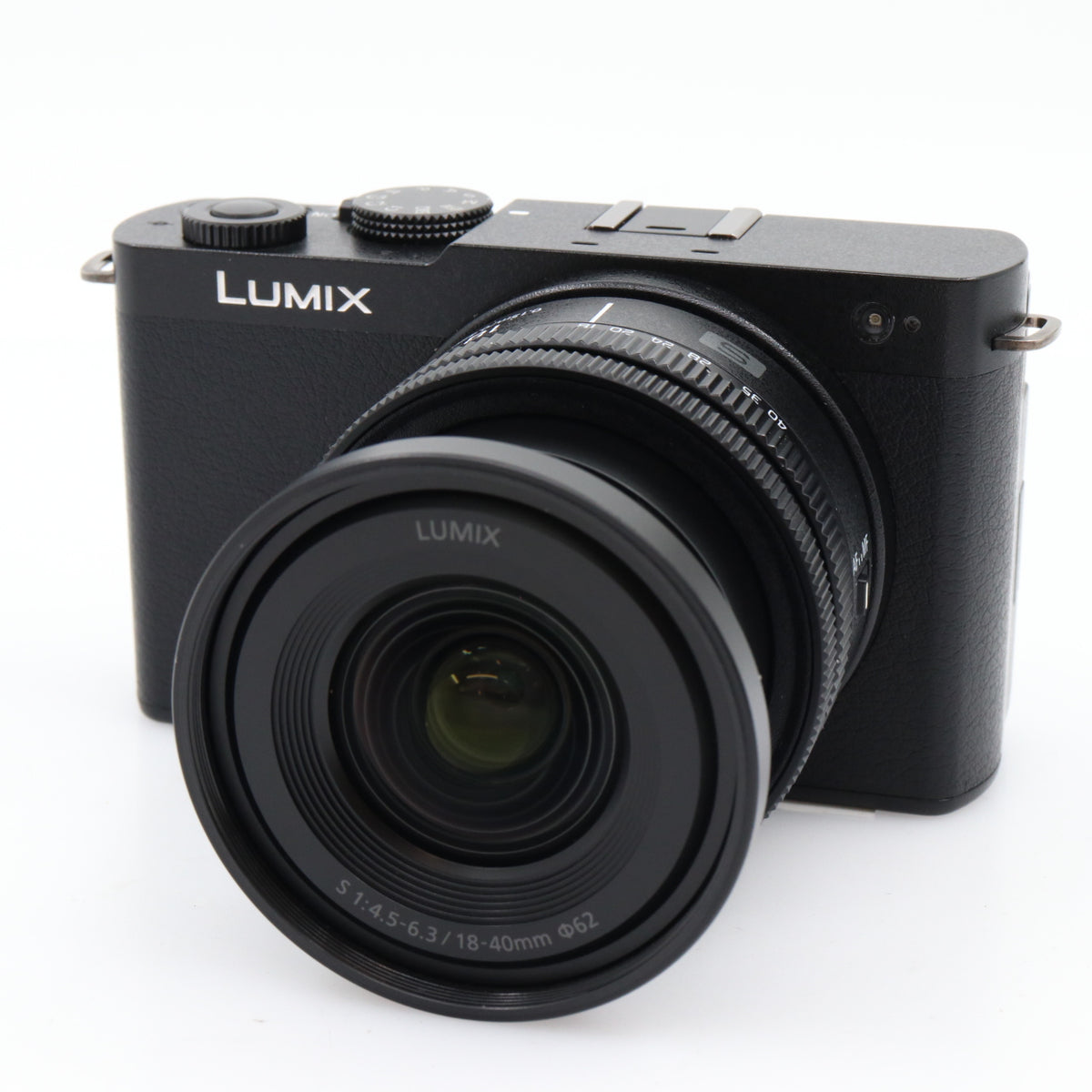 Panasonic Lumix S9 + S 18-40mm f/4.5-6.3 used