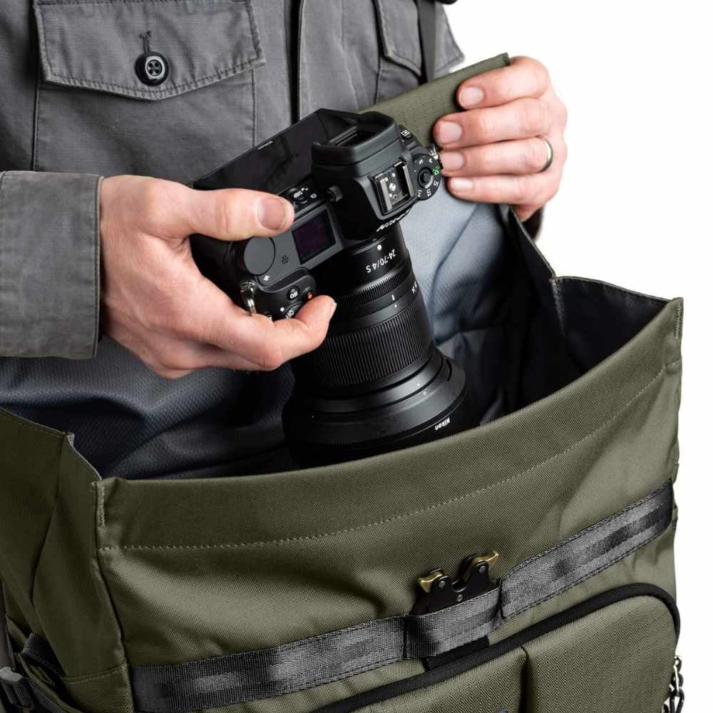 Think Tank FocusPoint Crossbody 8L Greenway
