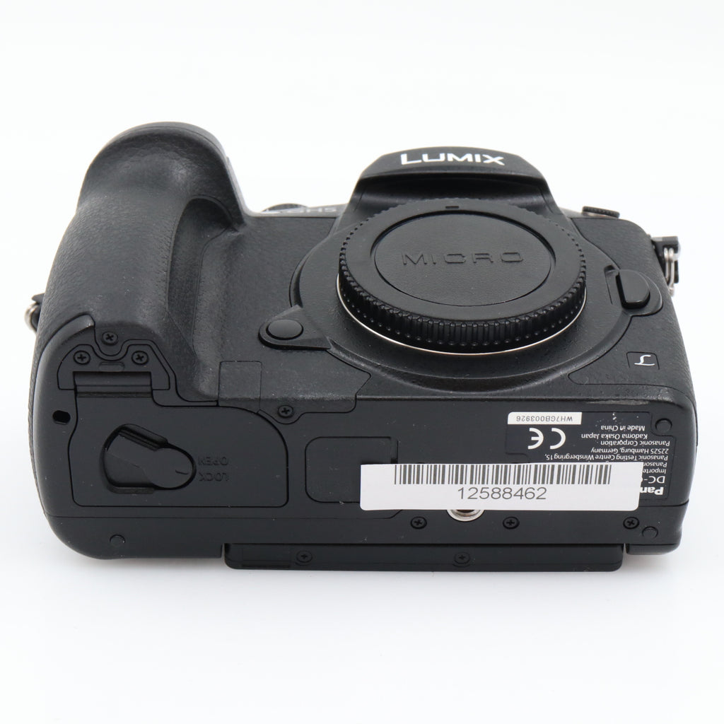 Panasonic Lumix DMC-GH5 body used