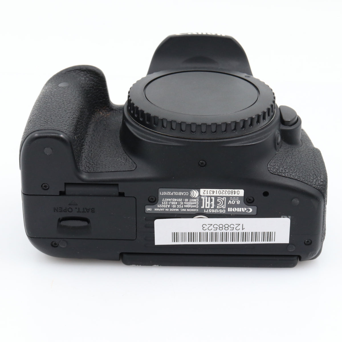 Canon EOS 750D body used