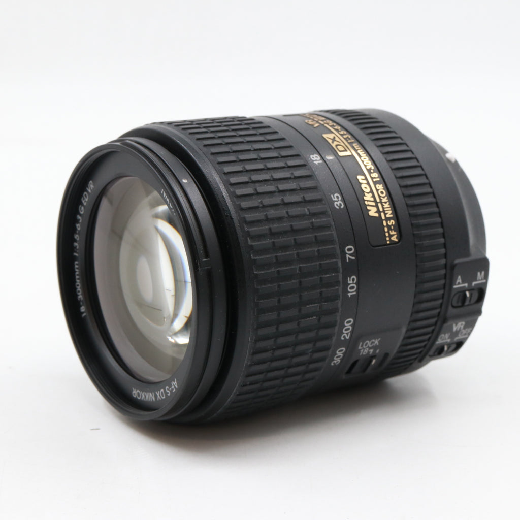 Nikon AF-S 18-300mm f/3.5-5.6G ED VR DX used