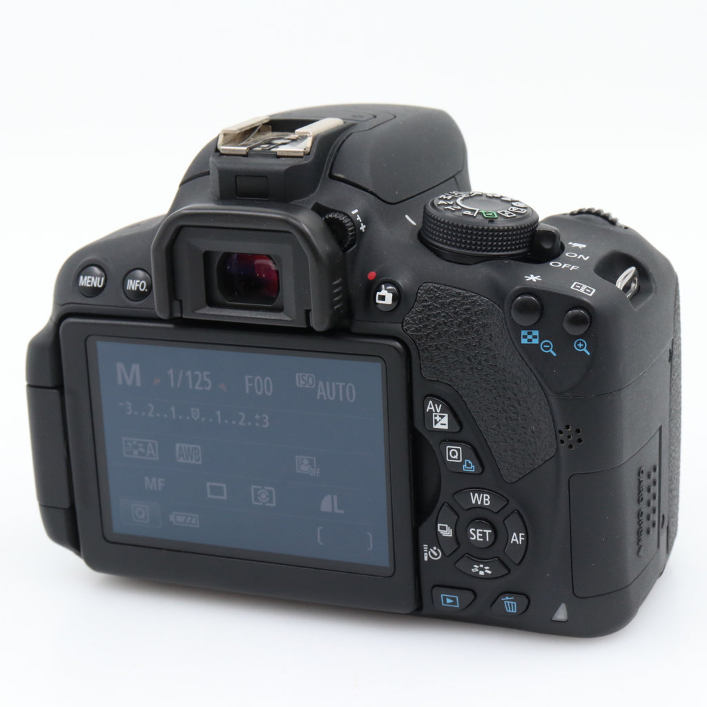 Canon EOS 700D body used