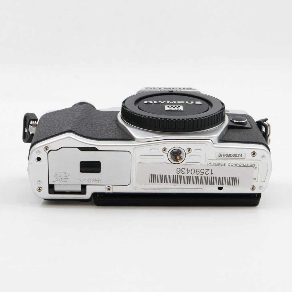 Olympus OM-D E-M10 mark II body used