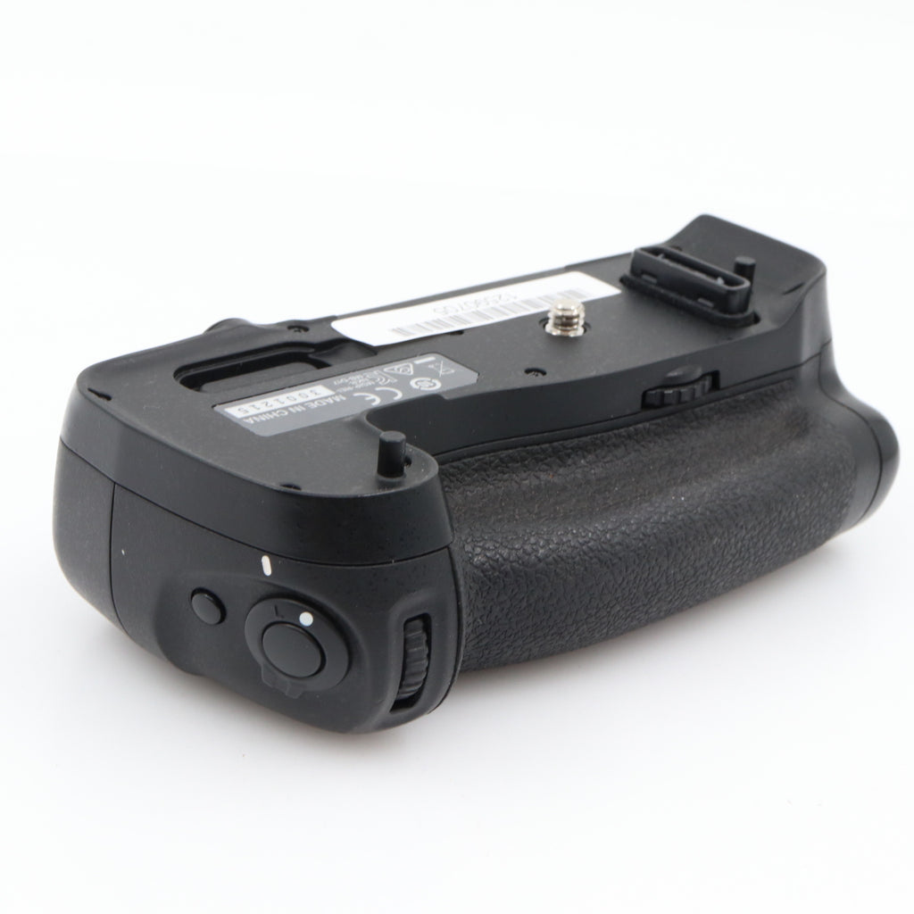 Nikon MB-D17 batterygrip used