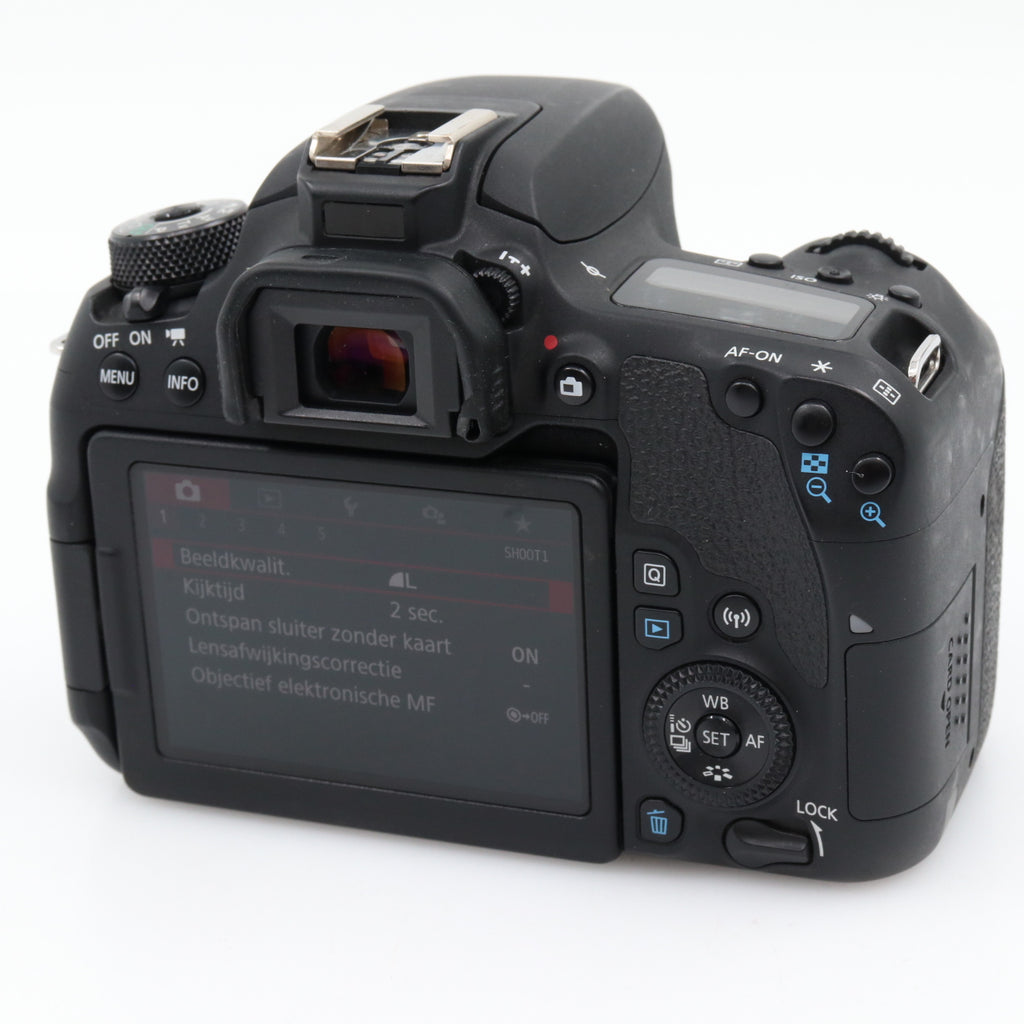 Canon EOS 77D body used
