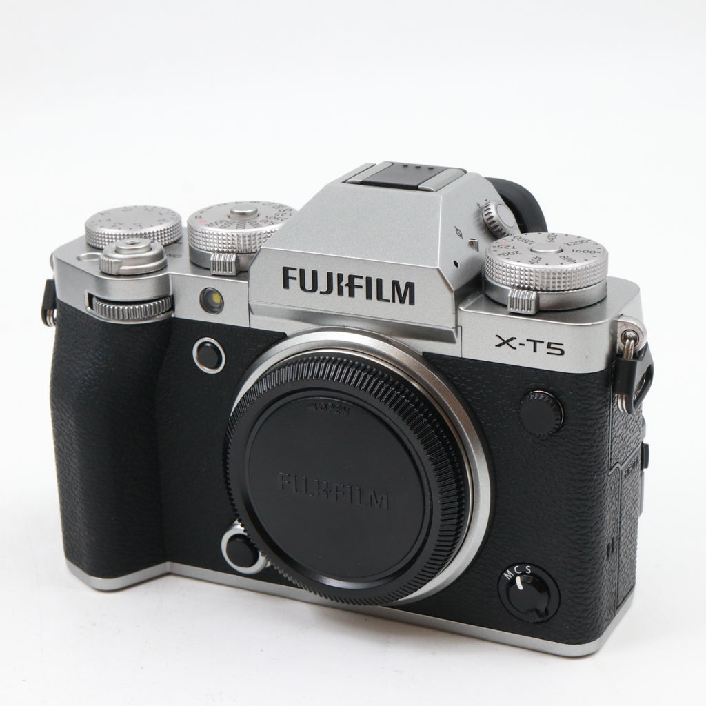 Fujifilm X-T5 body silver used